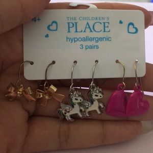 🆕🎀 Girl’s 3 Pairs Hypoallergenic Earrings Hearts Bows Unicorns Pink Gold White